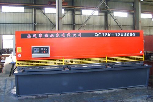 QC12K系列數(shù)控液壓擺式剪板